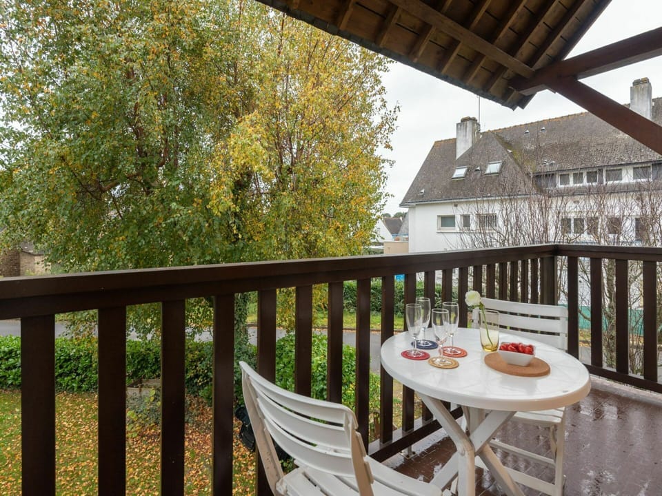 Plant, Sky, Property, Building, Table, Porch, Tree, Wood, Chair, Fence