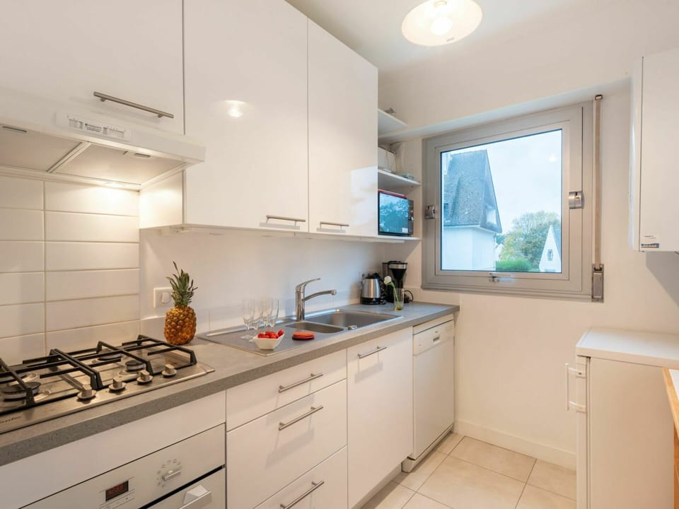 Countertop, Cabinetry, Property, Sink, Kitchen Sink, Tap, Building, Window, Kitchen Stove, Kitchen