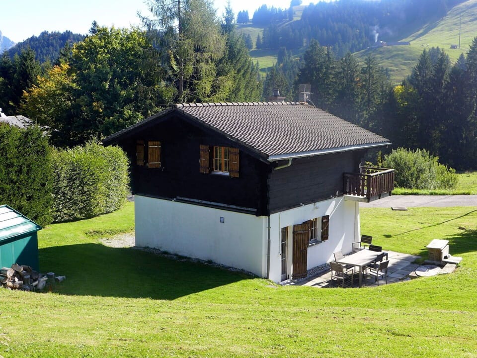 Property, House, Cottage, Building, Home, Roof, Real Estate, Land Lot, Hill Station, Hut