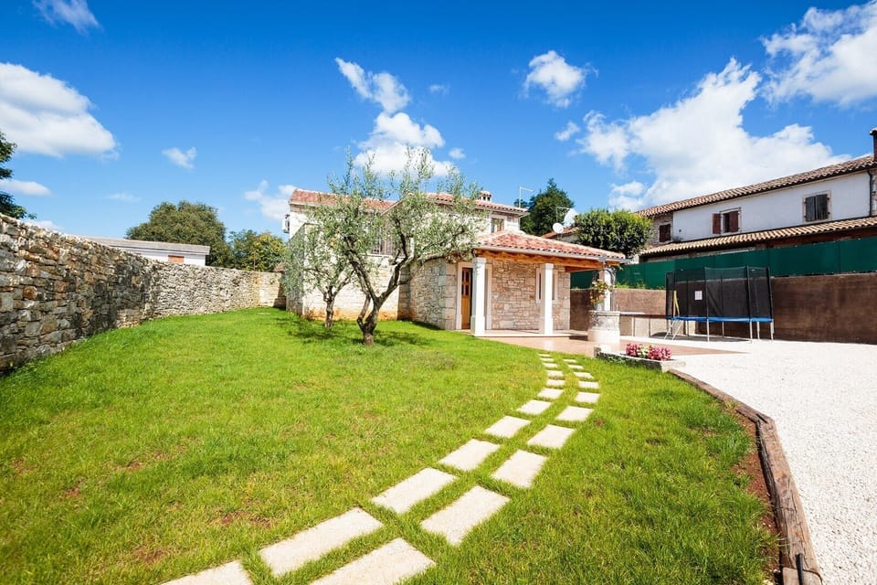 Villa Didova near Tinjan