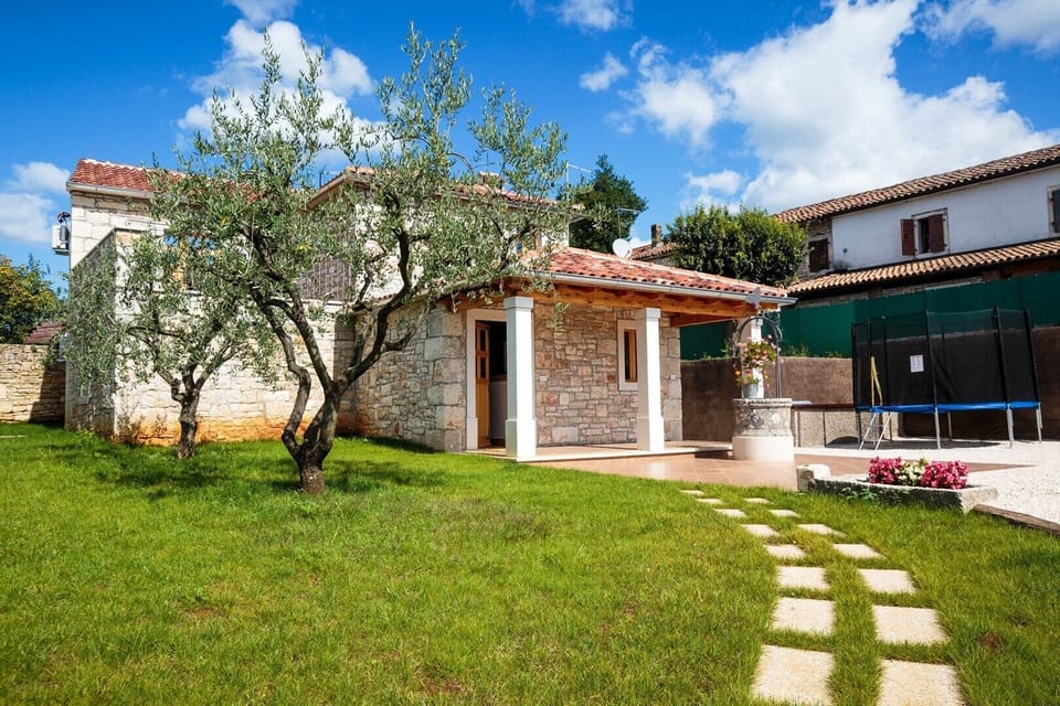 Villa Didova near Tinjan