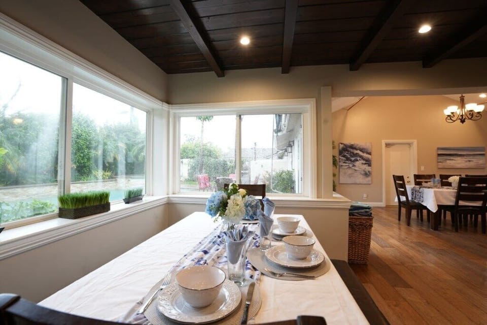 Breakfast Nook