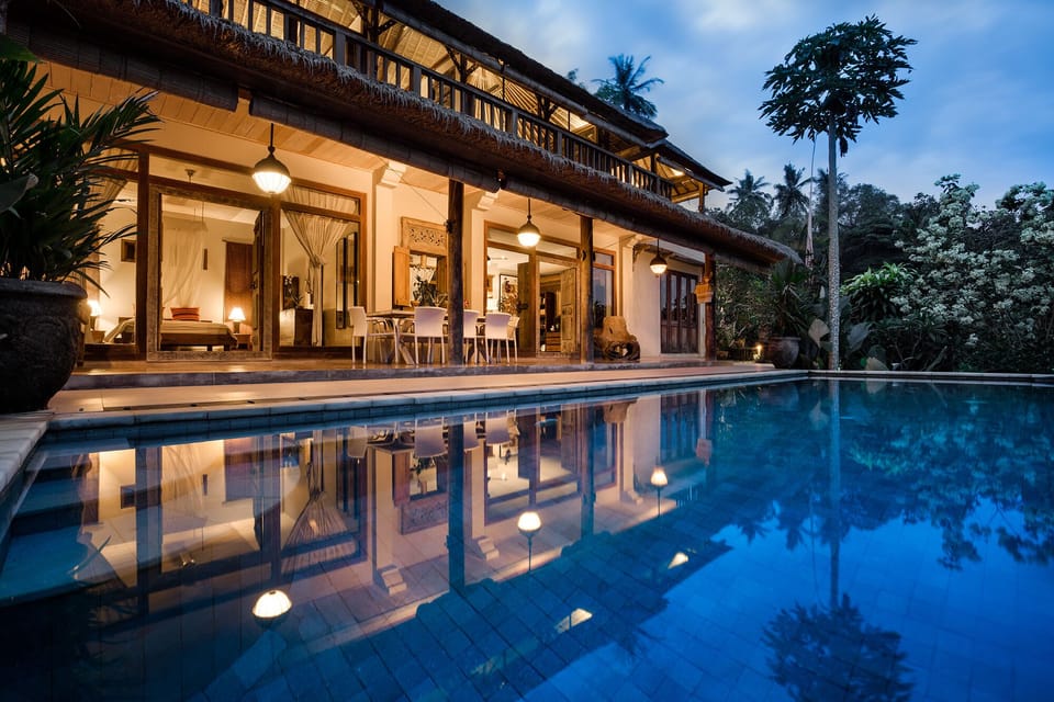 Villa Sagitta at night – a perfect place to relax after a busy day’s sightseeing