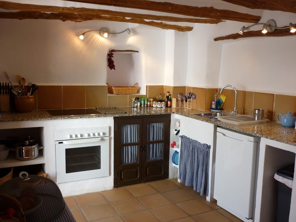 Casita Liebre Kitchen