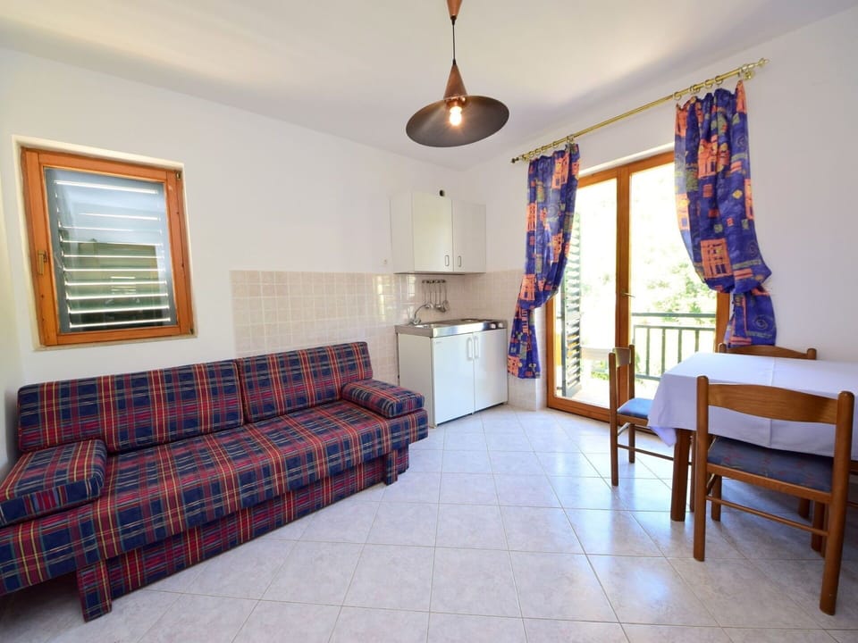 Room, Furniture, Property, Interior Design, Building, Bedroom, Real Estate, Bed, House, Floor