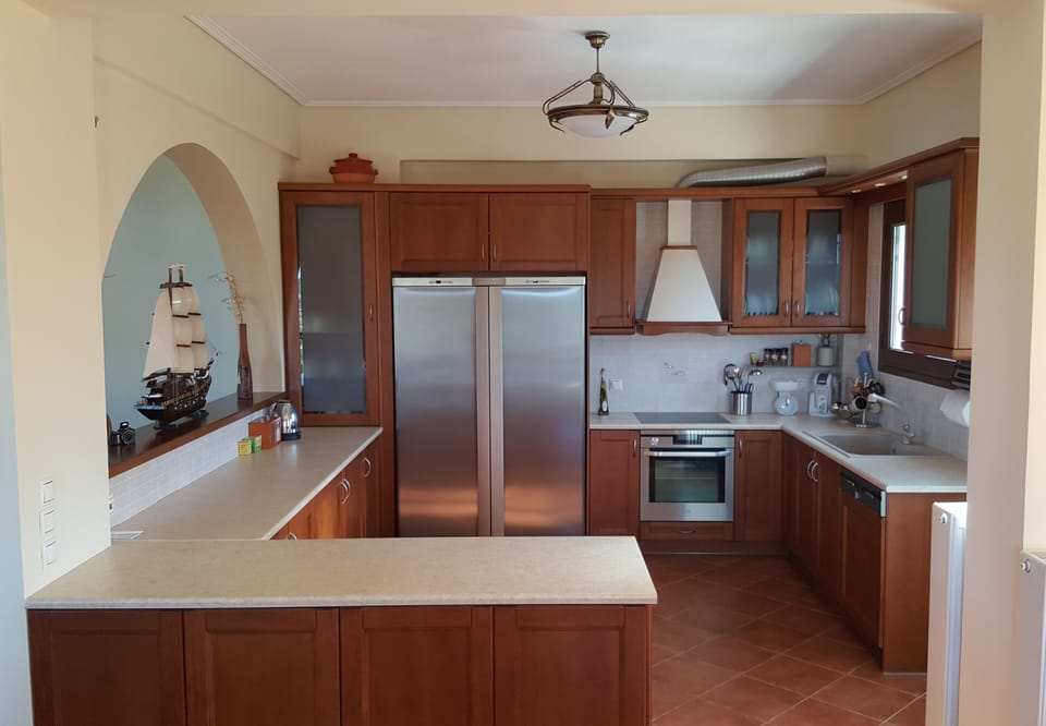 Huge and fully equipped kitchen