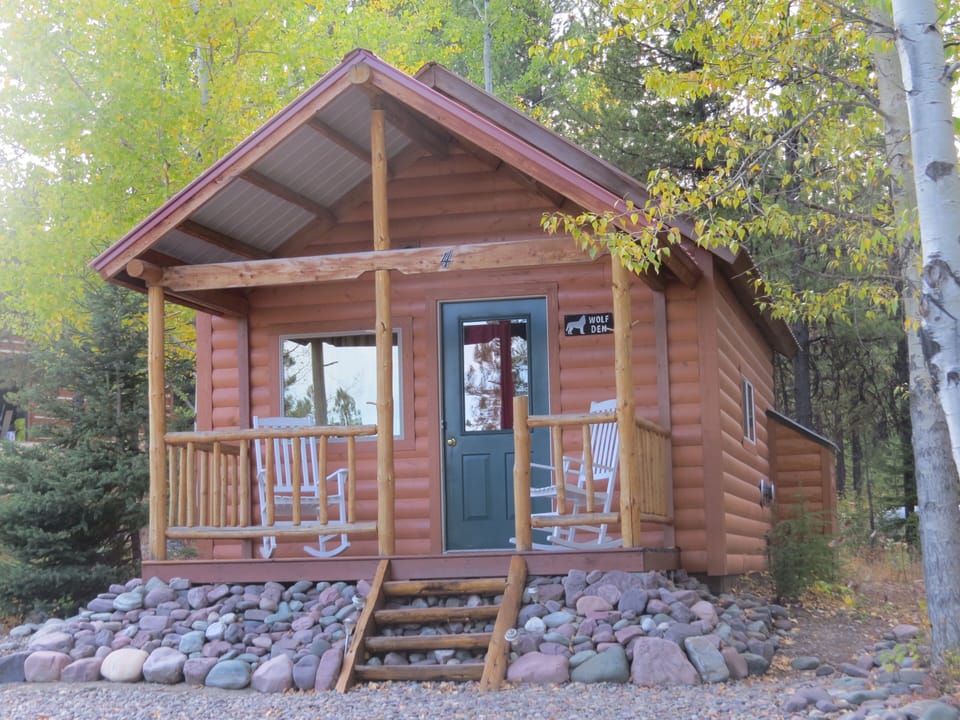 Wolf Den Cabin