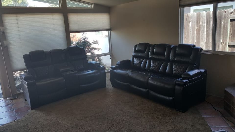 1102 Livingroom 