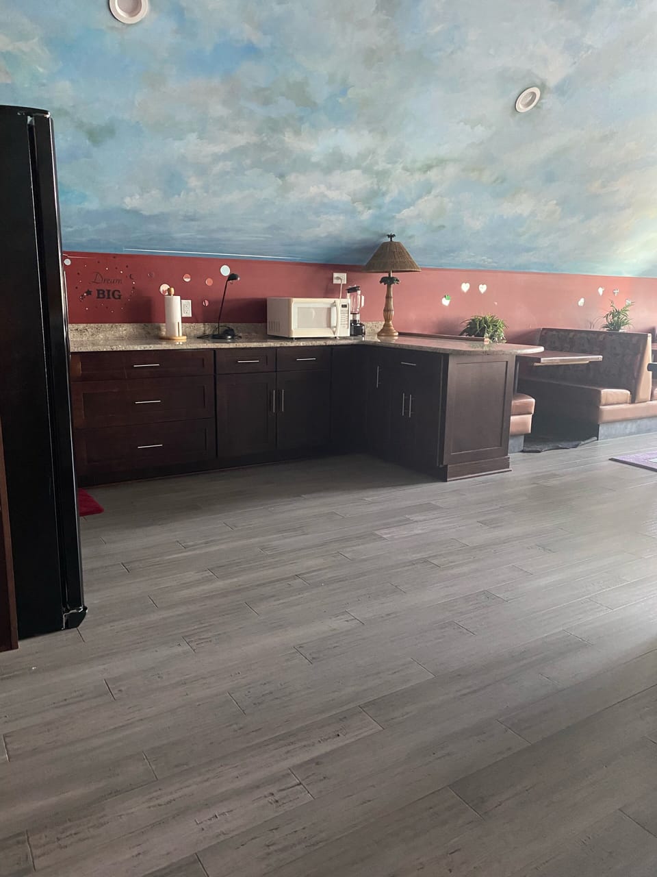3rd floor kitchen with booths