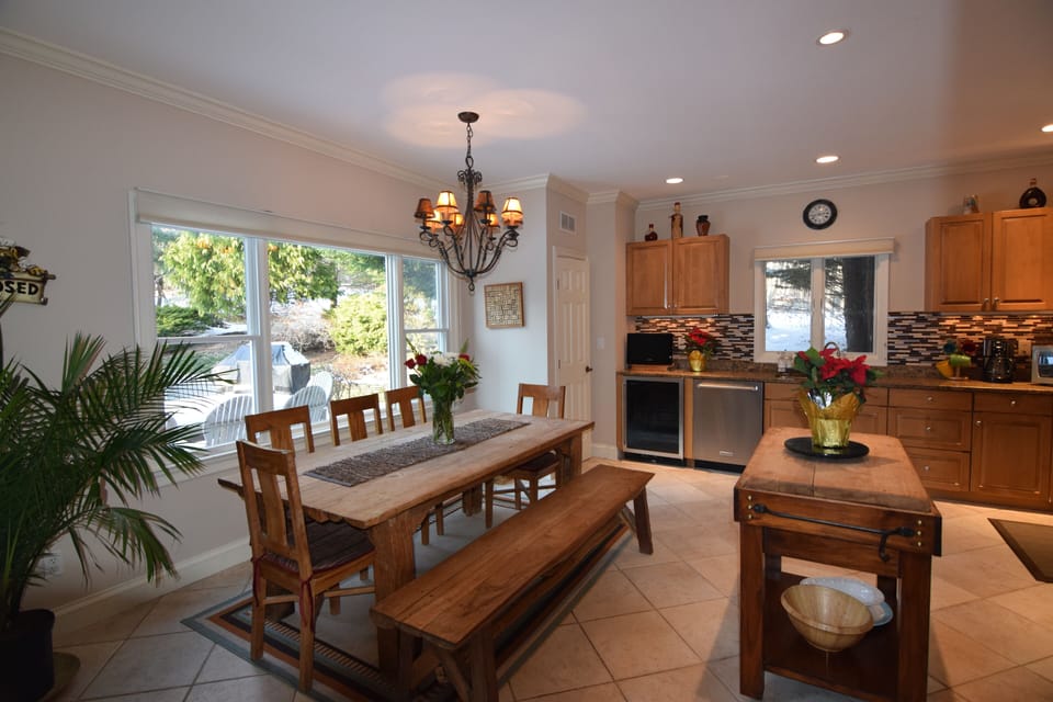 Spacious kitchen with lots of cabinet & counter space.