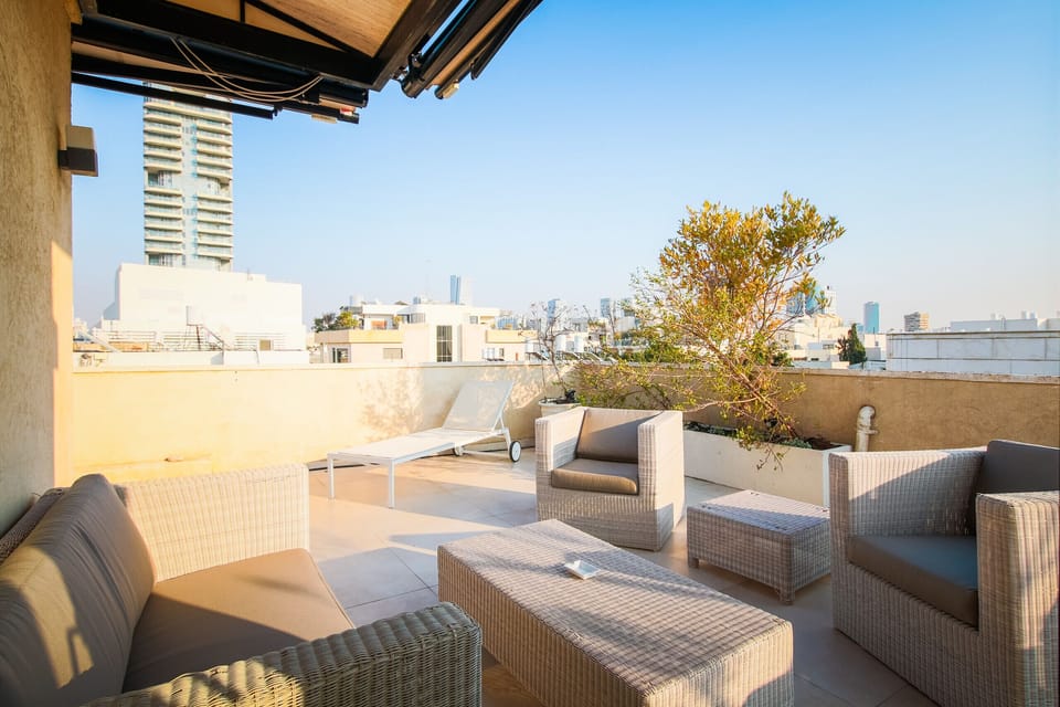 Outdoor Terrace