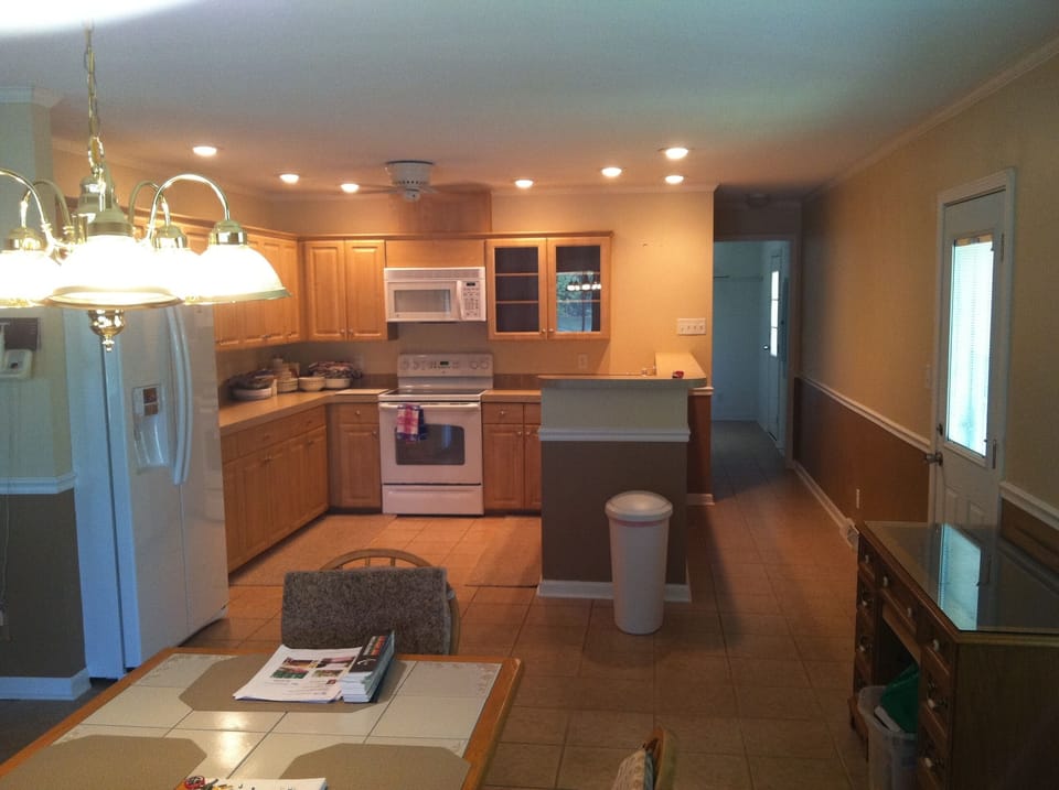 Modern kitchen with all the utensils needed to cook a feast for the family.