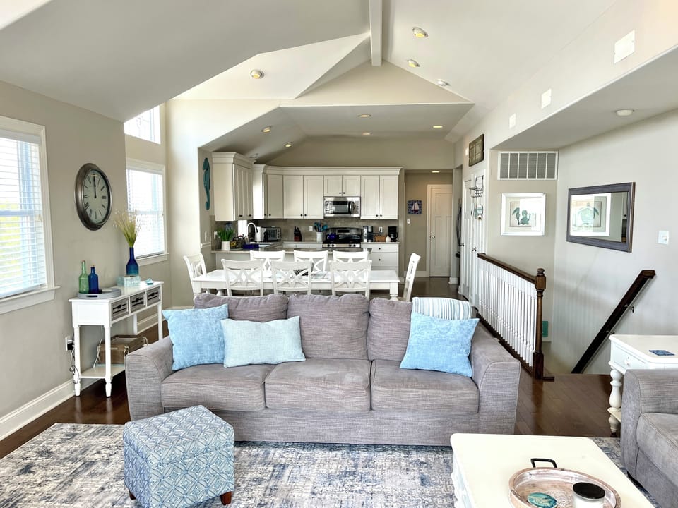 Open floor plan with spacious dining area and kitchen