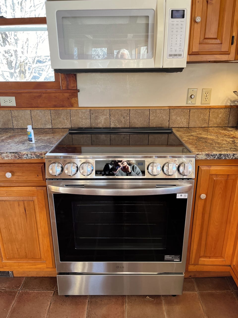 New induction stove and microwave, October 2024