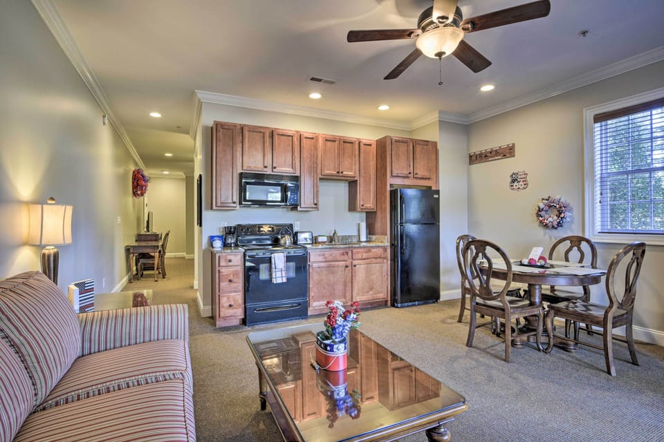 Living Room | Central A/C | Free WiFi