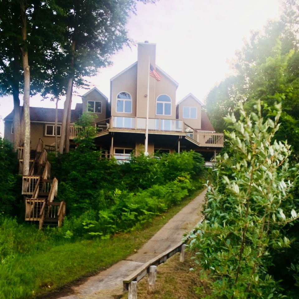 Spacious, family-friendly retreat on beautiful Burt Lake