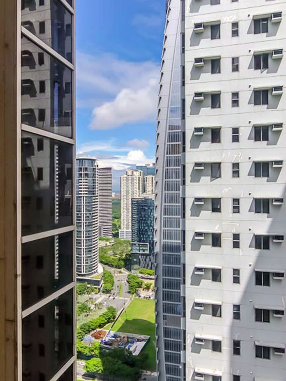 SOMA - Overlooking @ BGC