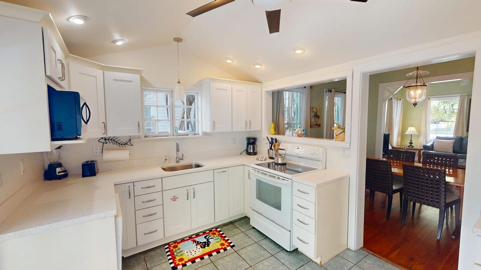 Nice large kitchen
