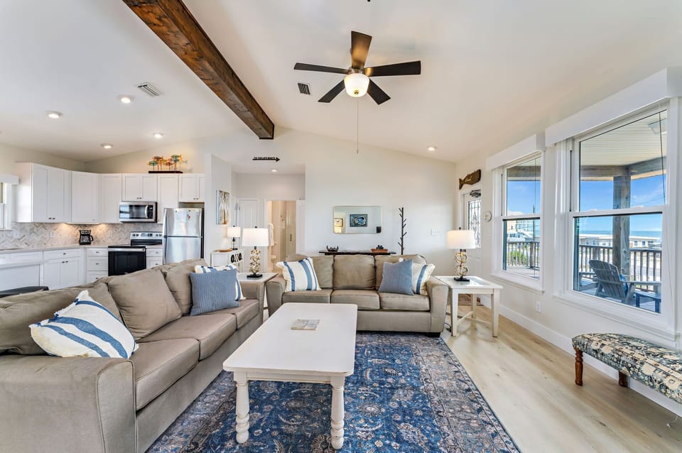 Vaulted ceilings and spacious seating