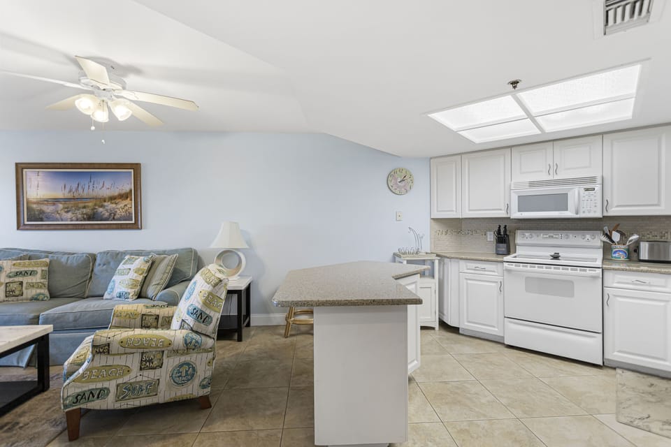 Open Concept, Fully Stocked Kitchen with Island