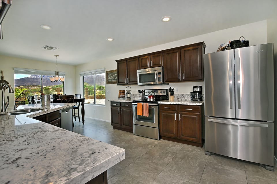 Well equipped kitchen to prepare your favorite meals