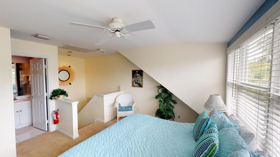 Third floor guest room with en suite