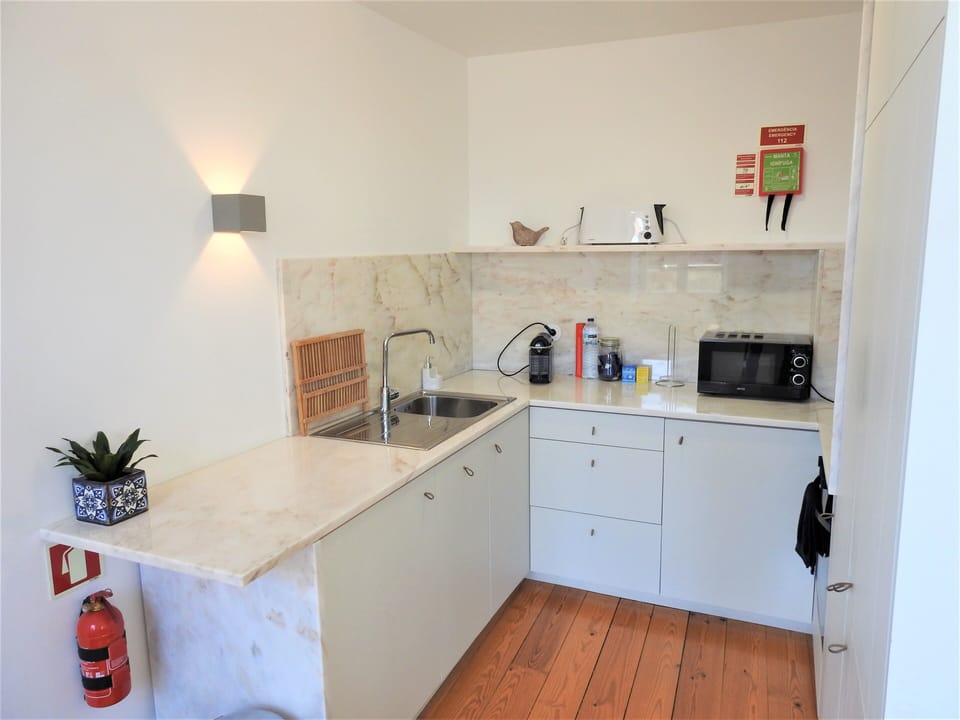 Fully equipped kitchen, Nespresso coffee machine, Microwave, Oven, dishwasher