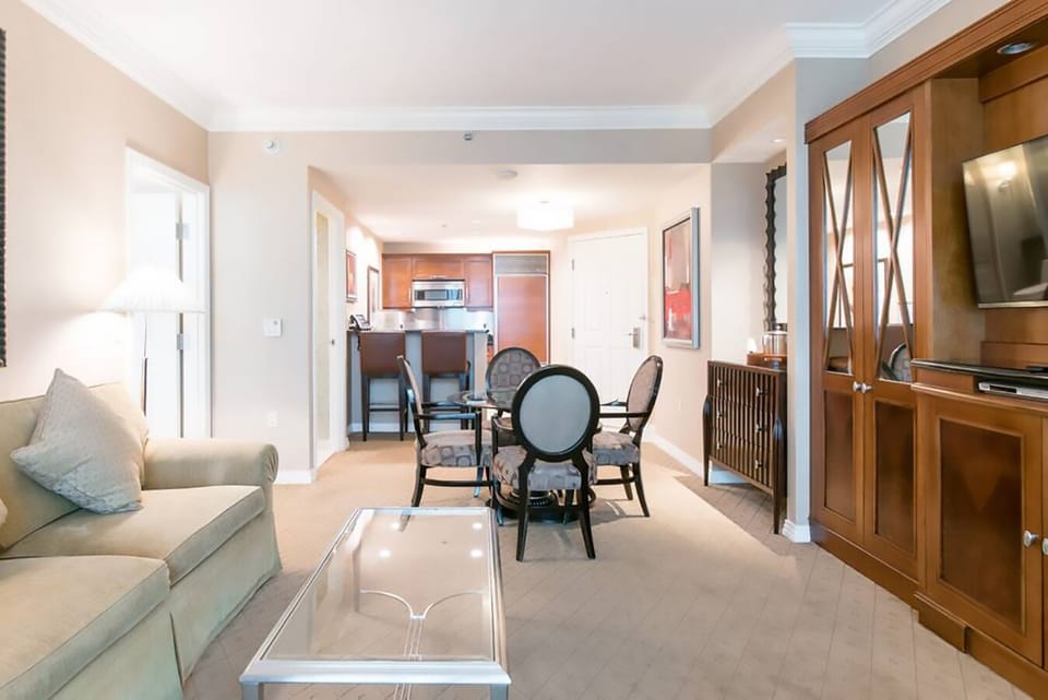 MGM Living room (2)