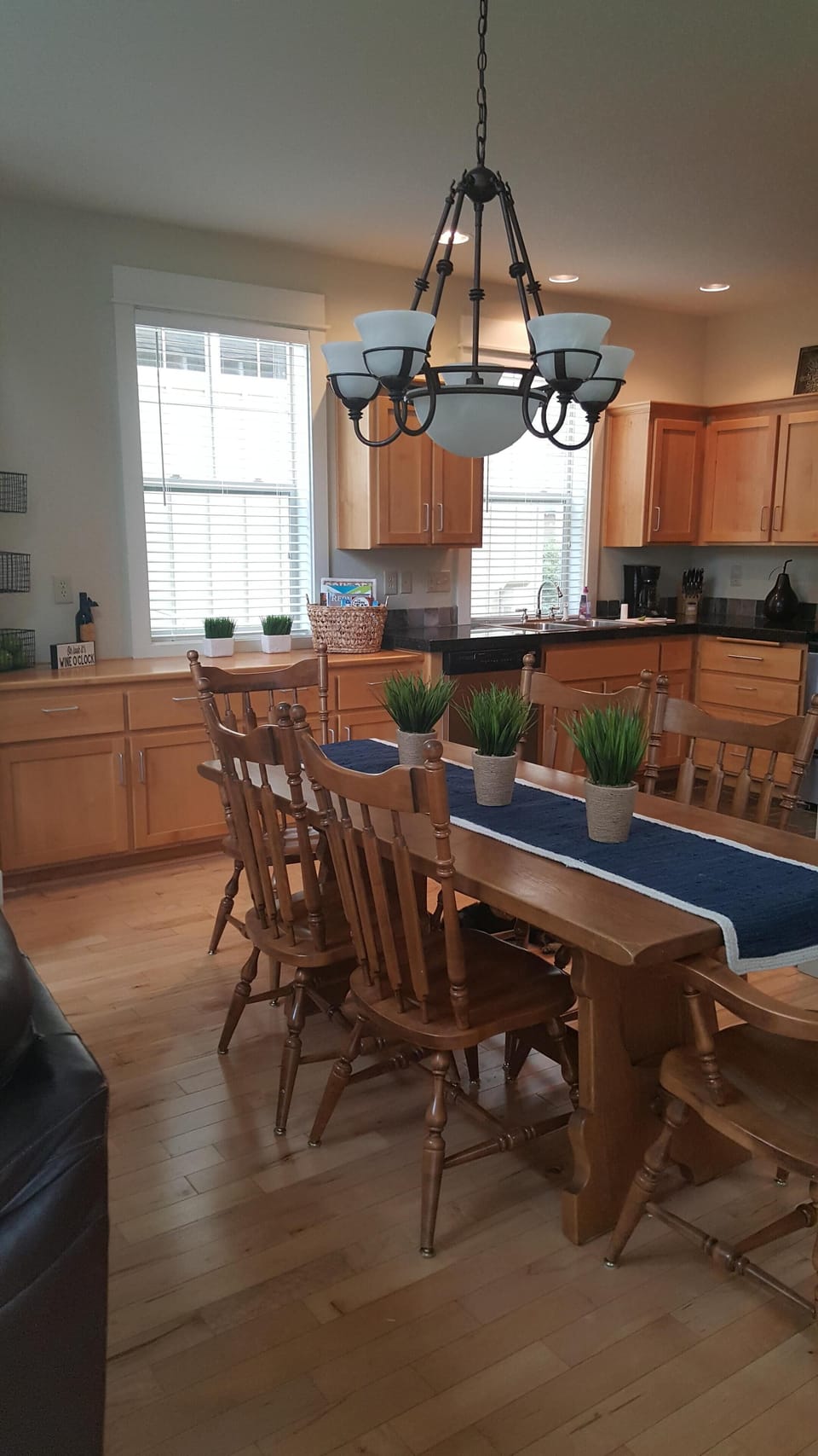 Dining/Kitchen 