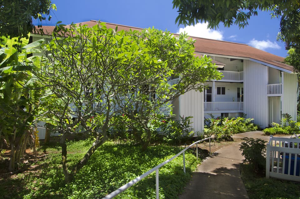 Welcome to newly quiet + remodeled Beachhouse 229 in Building 35 !