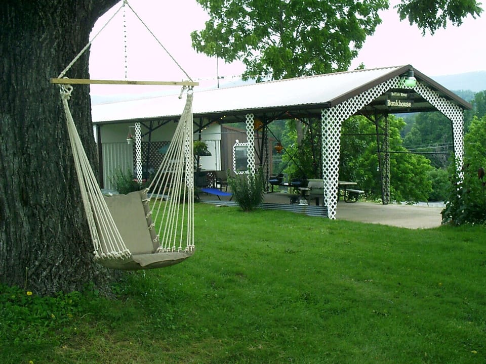 Buffalo River Bunkhouse & Pavillion