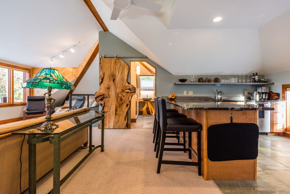 All live edge furniture is built using "rescued" Vermont trees.
Show photo list