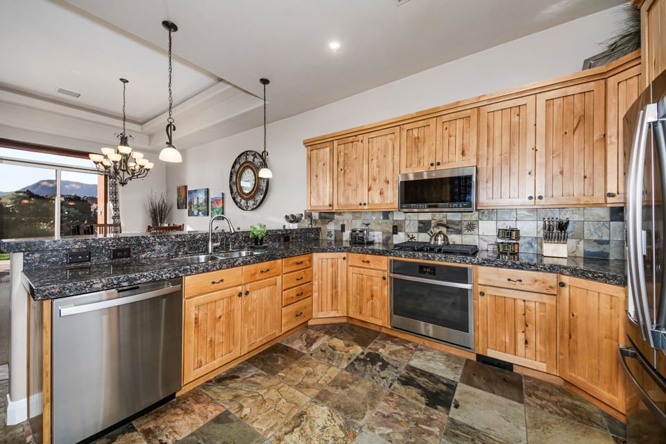 Large Gourmet Kitchen With New Appliances
