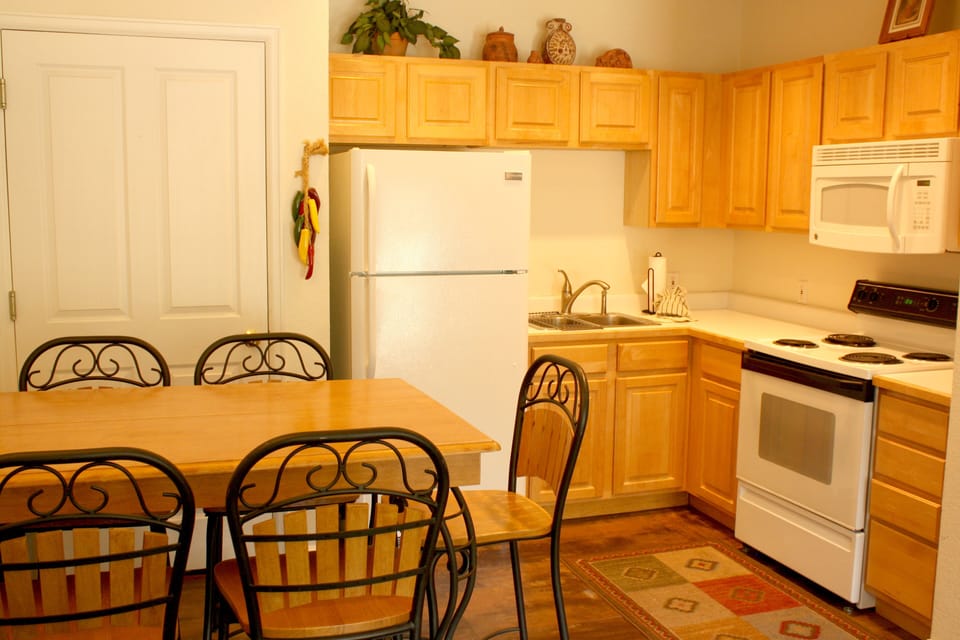 Kitchen - Kitchen