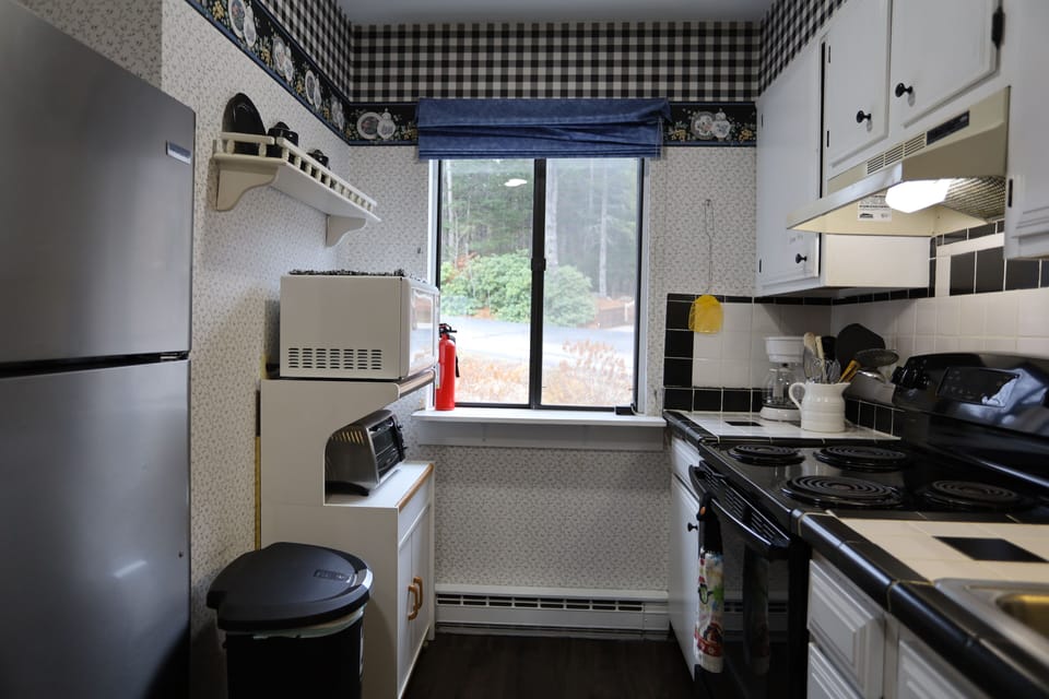Kitchen for preparing family meals on vacation!