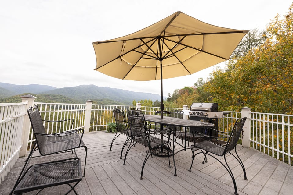 Upper Deck View of the Shenandoah Mountains