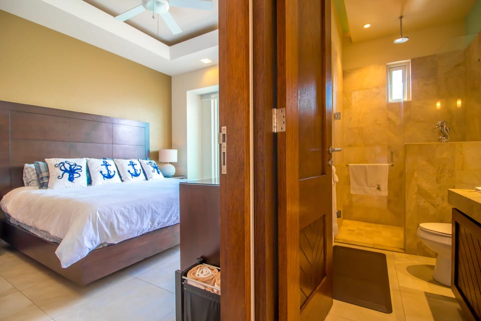 Condo - Image 12