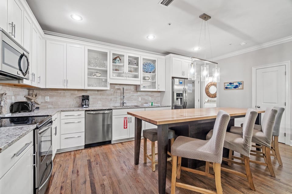 Kitchen with bar seating