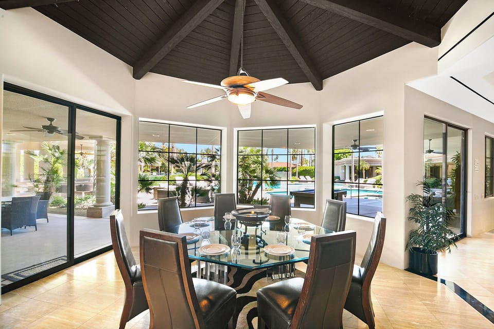 Informal dining that seats 8