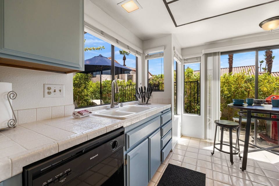 Plenty of Natural Light in the Kitchen!