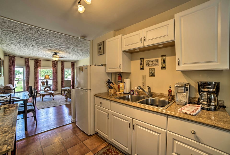 Kitchen | Dishware & Flatware