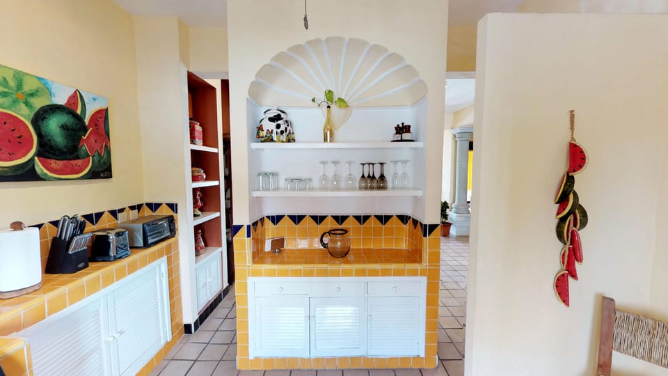 Condo - Image 15