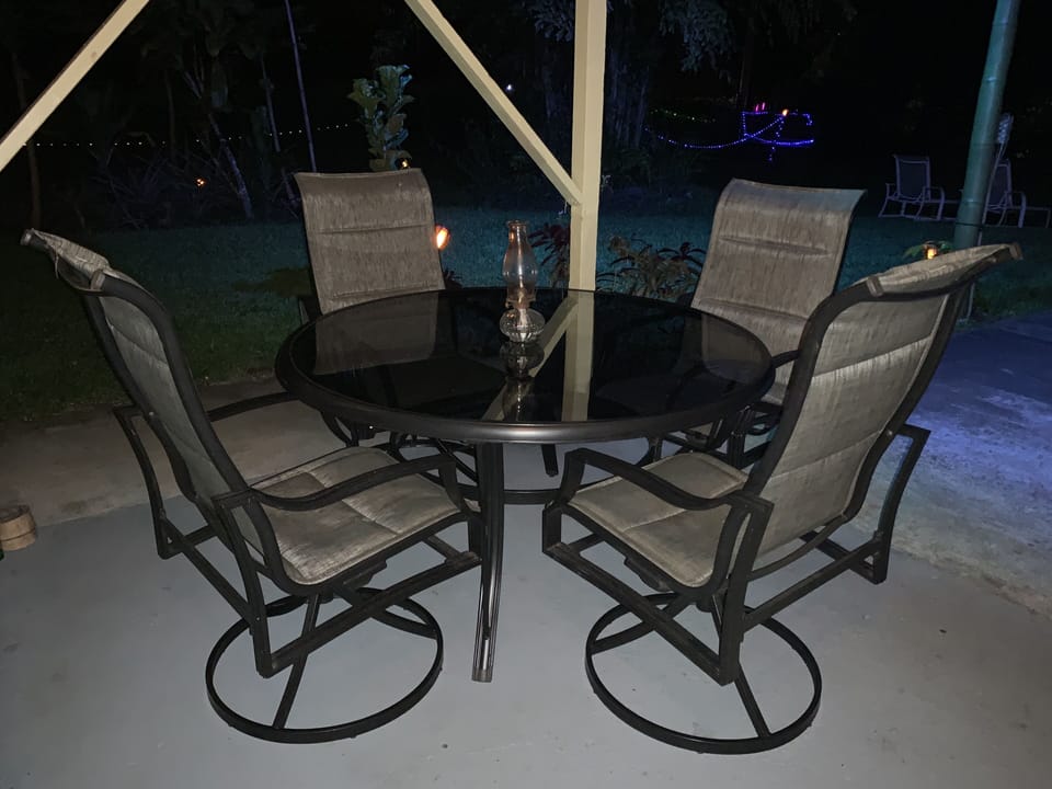 Outdoor dining