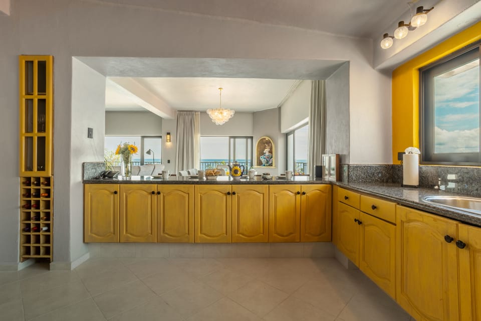Penthouse - Image 9