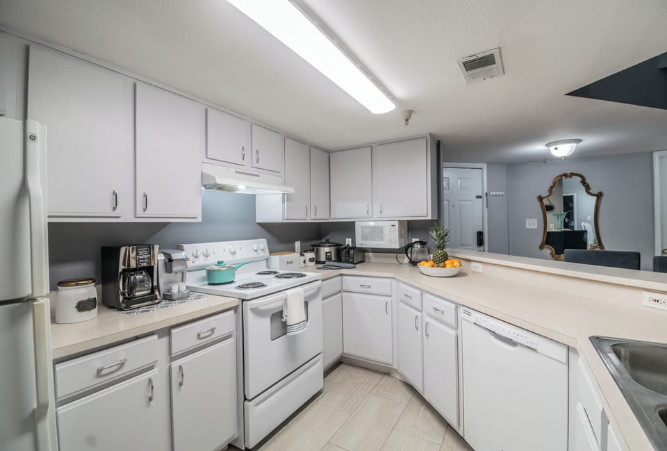 Fully equipped kitchen