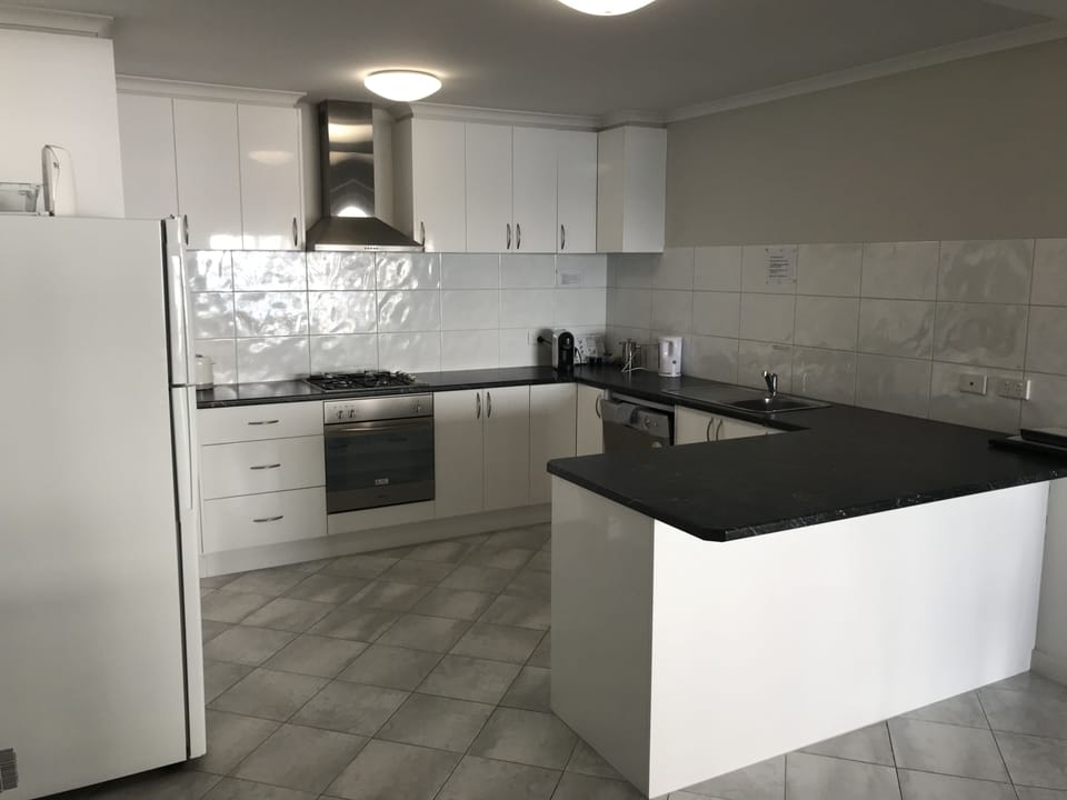 Modern Kitchen - Gas hot plate - Electric Oven - Dishwasher- Lavazza Coffee Pod 