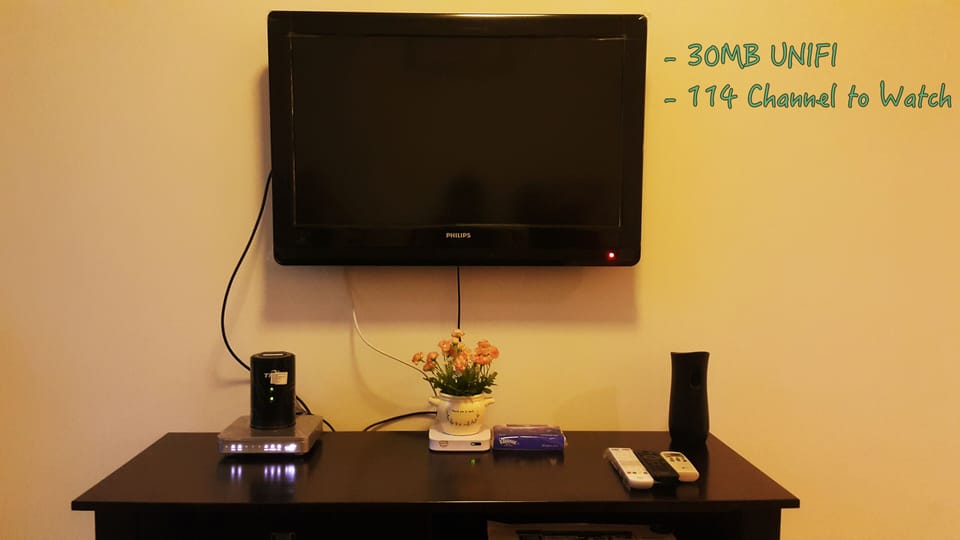 Contain High Speed Wifi with over 114 Channel to choose