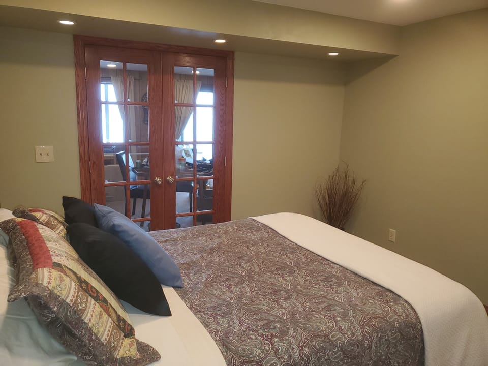 Inside view of bedroom number 5