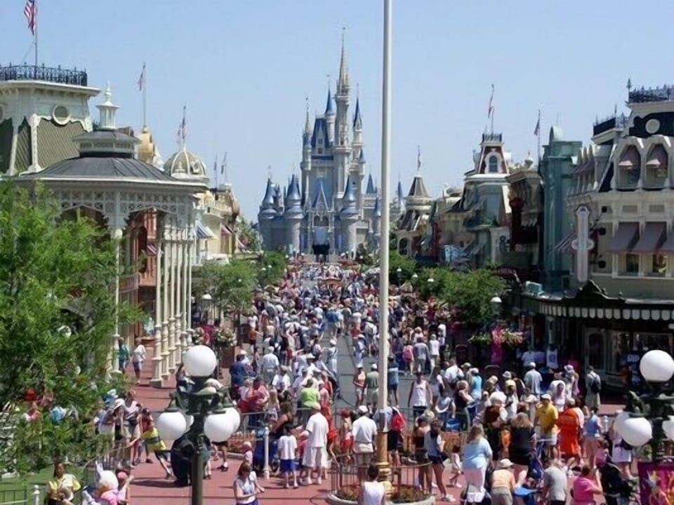 Disney World is only 10 minutes away.

