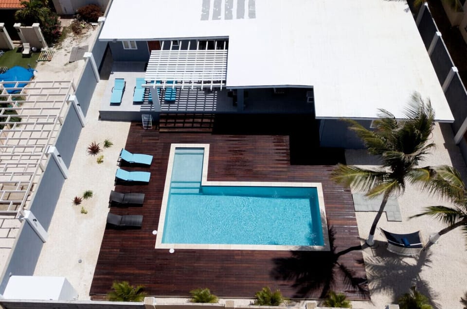 Backyard: Private salt water pool